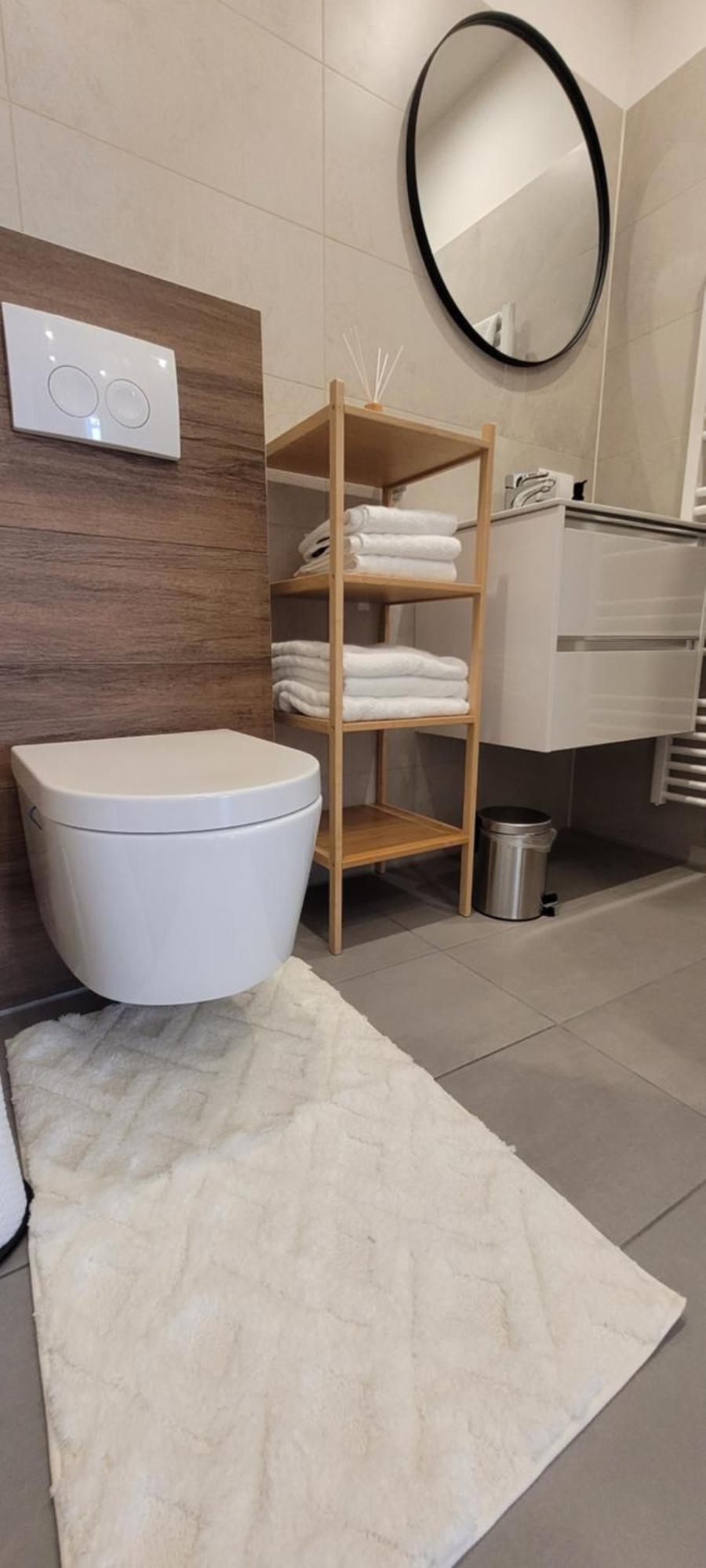 Altbauwohnung Mit Charme - Selbst Check In - Queensize Bett ウィーン エクステリア 写真