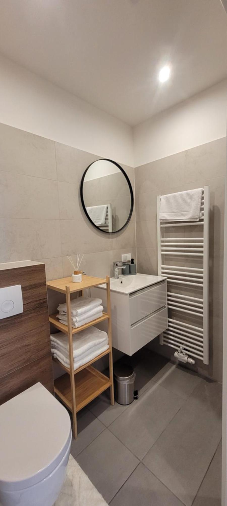 Altbauwohnung Mit Charme - Selbst Check In - Queensize Bett ウィーン エクステリア 写真